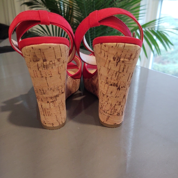 Express Red Suede Platform Sandals - Picture 4 of 4